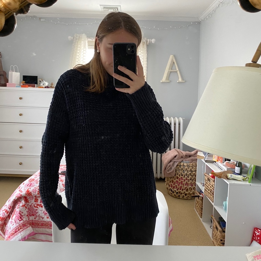 American Eagle Soft Turtleneck